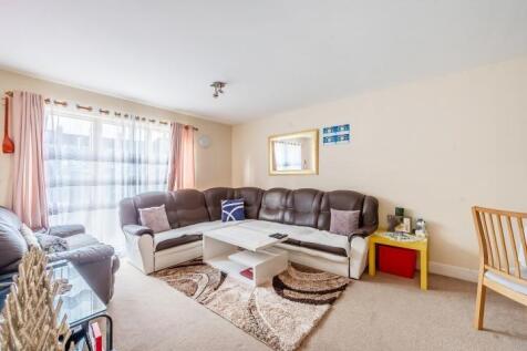 Brandan House, Sovereign Place... 3 bed flat for sale