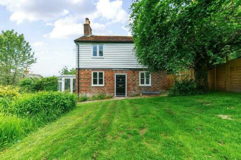 2 bedroom detached house for sale