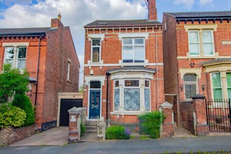 GREGORY STREET, ILKESTON, DERBYSHIRE... 4 bed detached house for sale