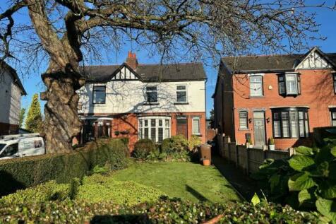 Terraced house for sale