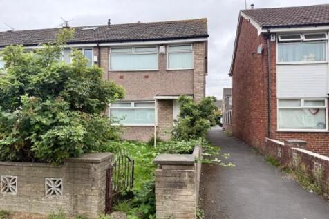3 bedroom town house for sale
