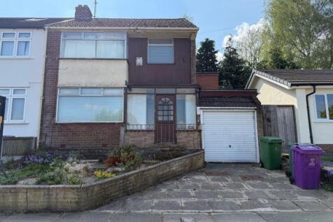 3 bedroom semi-detached house for sale