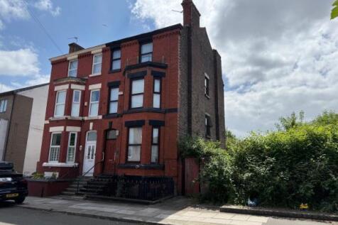 6 bedroom semi-detached house for sale