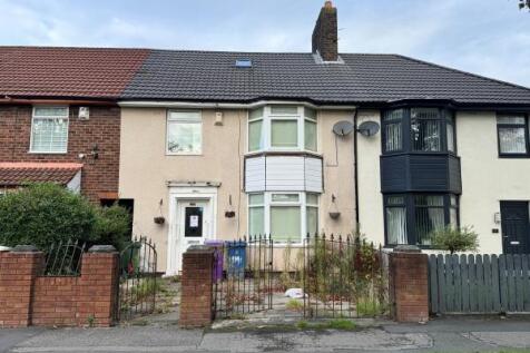 3 bedroom town house for sale