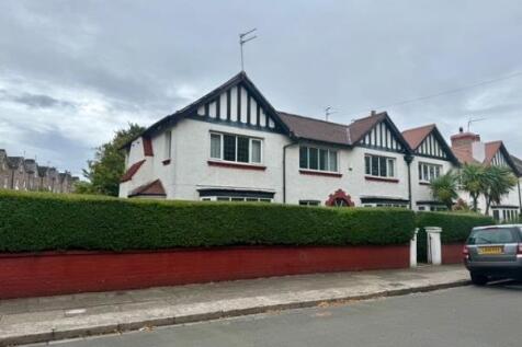 3 bedroom town house for sale