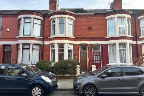 4 bedroom terraced house for sale