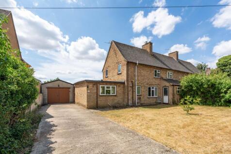 Shipton Road, Woodstock, OX20 3 bed semi