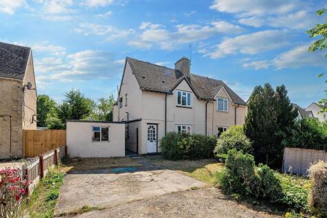 Hensington Close, Woodstock, OX20 3 bed semi