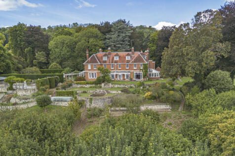 Petersfield GU32 7 bed villa for sale