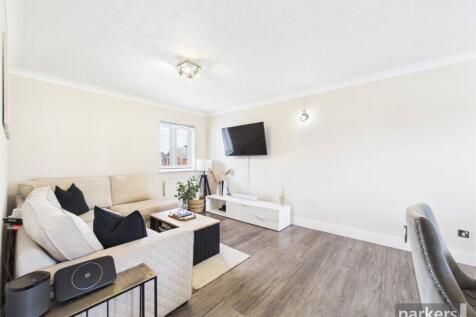 Hartigan Place, Reading RG5 2 bed apartment for sale