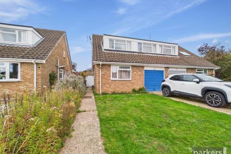 Telford Crescent, Reading RG5 4 bed semi