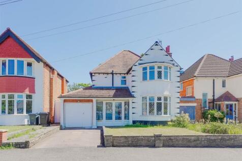 3 bedroom link detached house for sale
