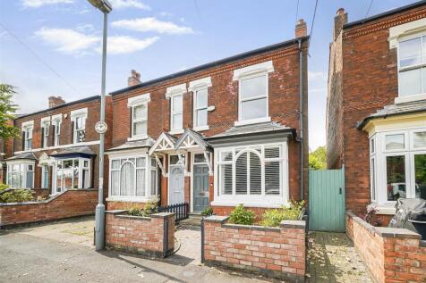 2 bedroom semi-detached house for sale