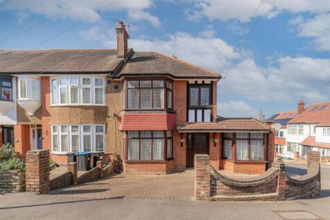 Slades Gardens, Enfield 4 bed end of terrace house for sale