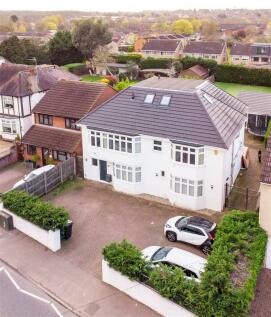 7 bedroom detached house for sale