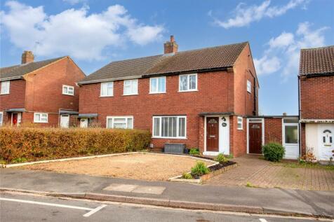 Queens Road, Ampthill, Bedfordshire... 3 bed semi