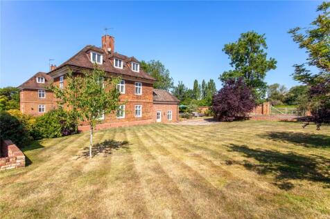 Station Road, Ampthill, Bedfordshire... 4 bed house for sale