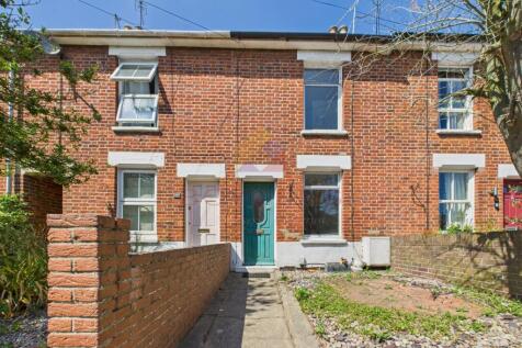 Manor Road, Colchester CO3 2 bed terraced house for sale