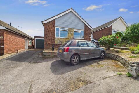 Hillview Close, Colchester CO5 2 bed detached bungalow for sale