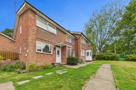 Grantham Court, Colchester CO1 2 bed maisonette for sale