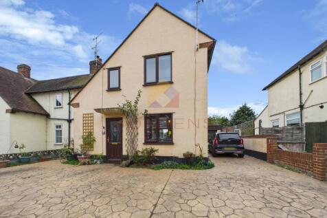 Gilberd Road, Colchester CO2 3 bed semi