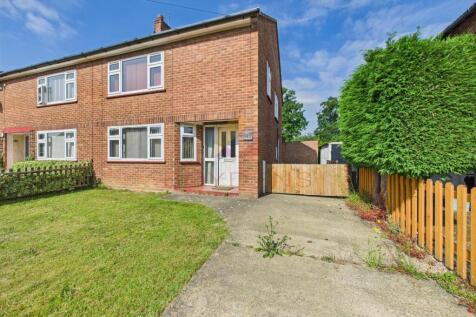 Oaklands Avenue, Colchester CO3 3 bed semi