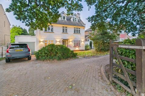 Straight Road, Colchester CO3 5 bed detached house for sale