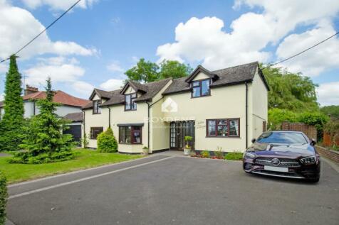 Kelvedon Road, Witham CM8 5 bed detached house for sale