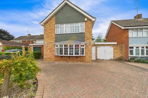 Oldbury Avenue, Chelmsford CM2 4 bed detached house for sale