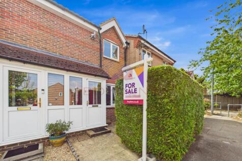 Farthing Close, Braintree CM7 2 bed terraced house for sale