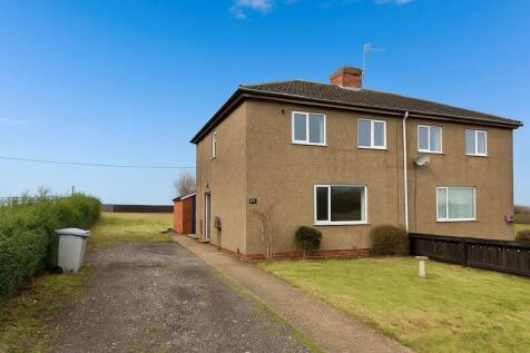 5 Wold View, Willingham Road, East... 3 bed semi
