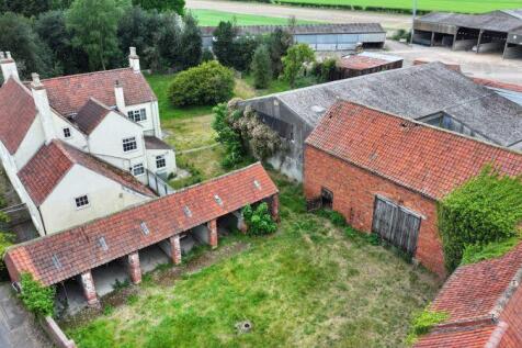 4 bedroom barn conversion for sale