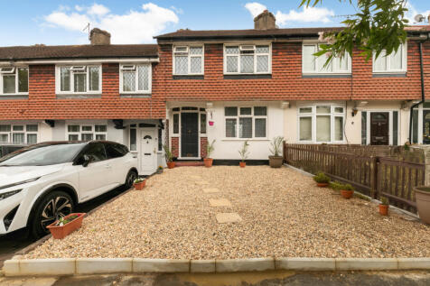 Elmdene, Surbiton KT5 3 bed terraced house for sale