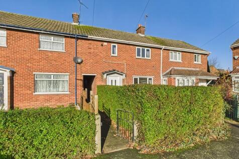 Peckforton Way, Upton, Chester 2 bed terraced house for sale