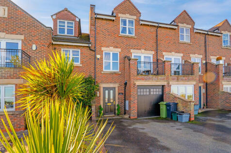 Boughton Hall Avenue, Chester 4 bed townhouse for sale