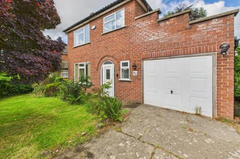 Queensway, Newton 3 bed detached house for sale