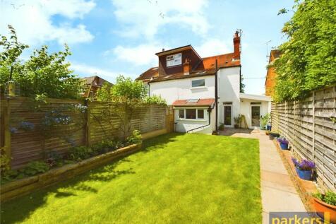 2 bedroom semi-detached house for sale