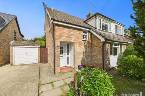 Thatchers Drive, Berkshire SL6 3 bed semi