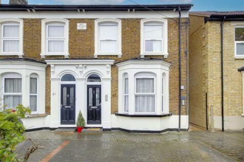 Mandeville Road, Enfield 10 bed block of apartments for sale