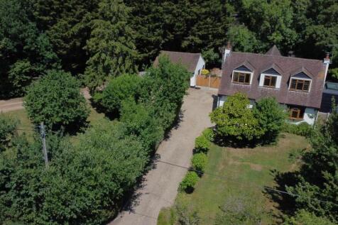 Creephedge Lane, East Hanningfield 3 bed detached house for sale