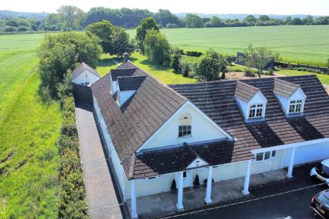Main Road, Margaretting 4 bed detached bungalow for sale