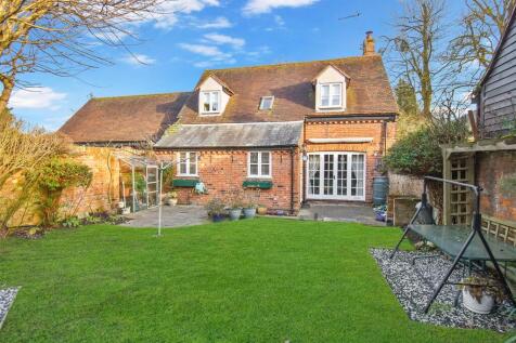 Copt Hill, Danbury 2 bed link detached house for sale