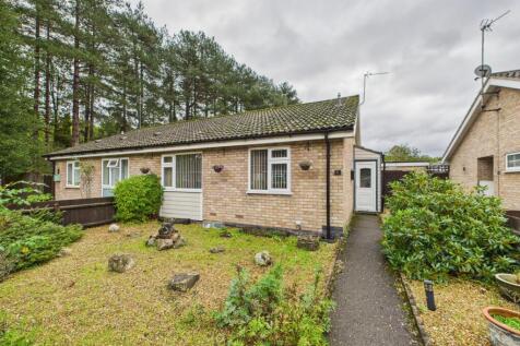 2 bedroom semi-detached bungalow for sale