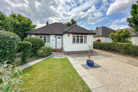 3 bedroom detached bungalow for sale