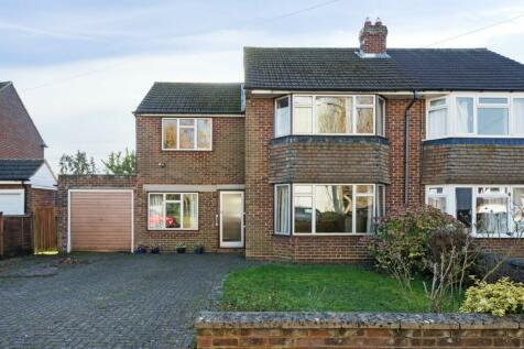 4 bedroom semi-detached house for sale