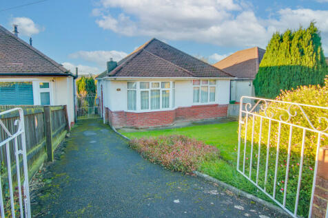 2 bedroom detached bungalow for sale