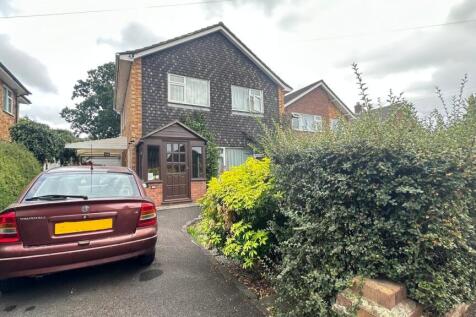 Cross Lane, Frimley Green, GU16 4 bed detached house for sale