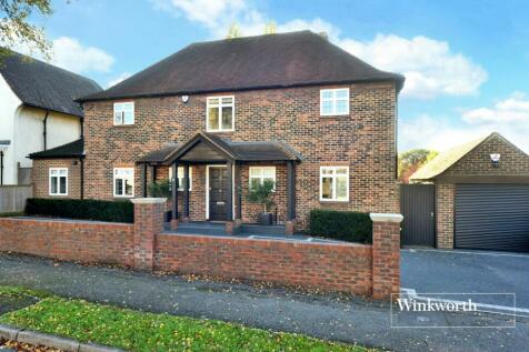 4 bedroom detached house for sale