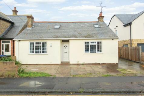 4 bedroom detached bungalow for sale