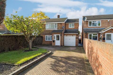 4 bedroom semi-detached house for sale